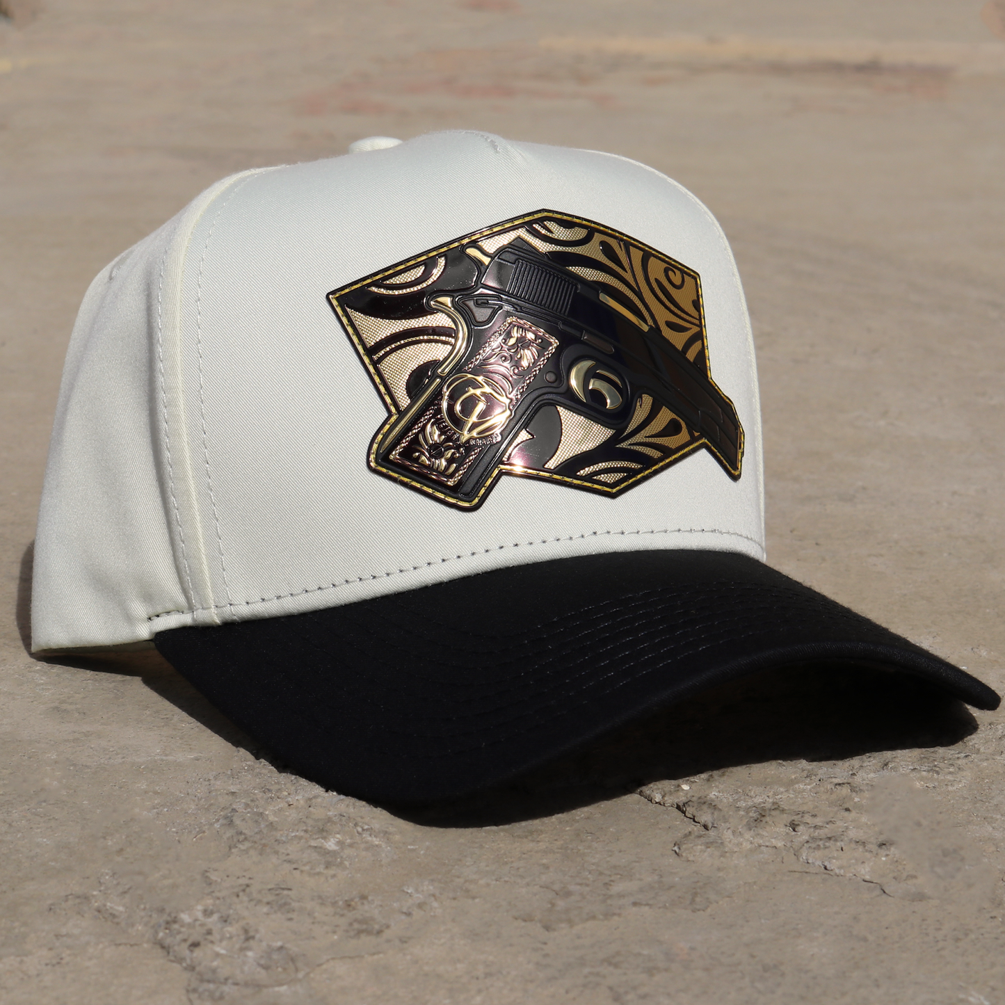 Cachas De Oro Black/Ivory AVC hat / gorra