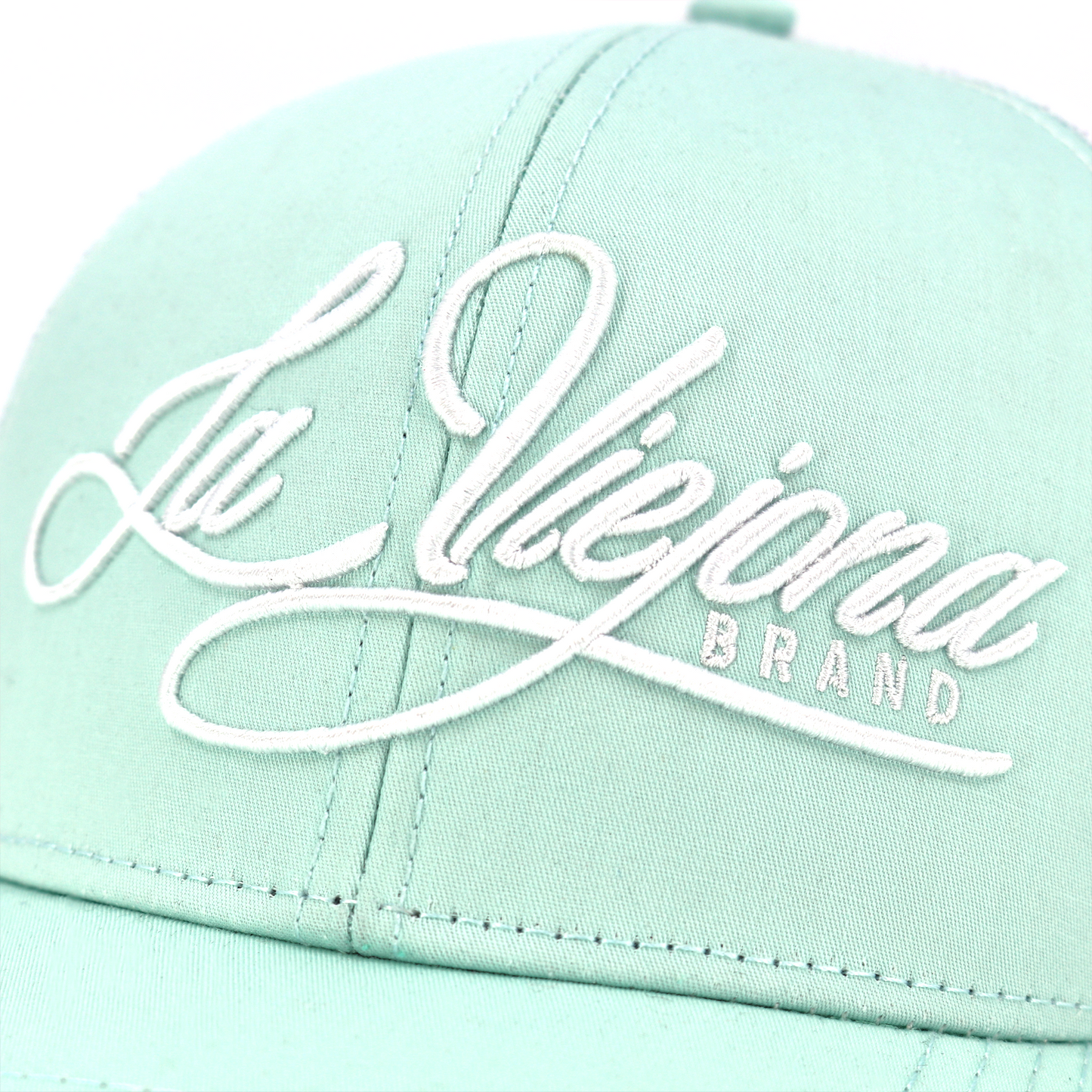 La Viejona Mint/White classic visor hat / gorra de visera clasica