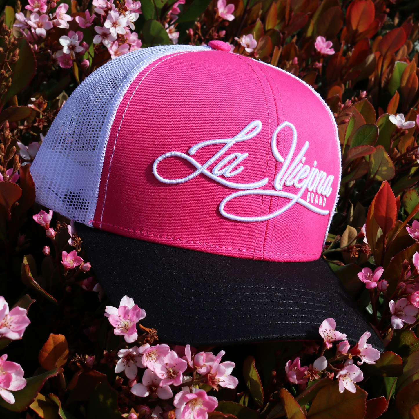 La Viejona Black/Pink/White classic visor hat / gorra de visera clasica