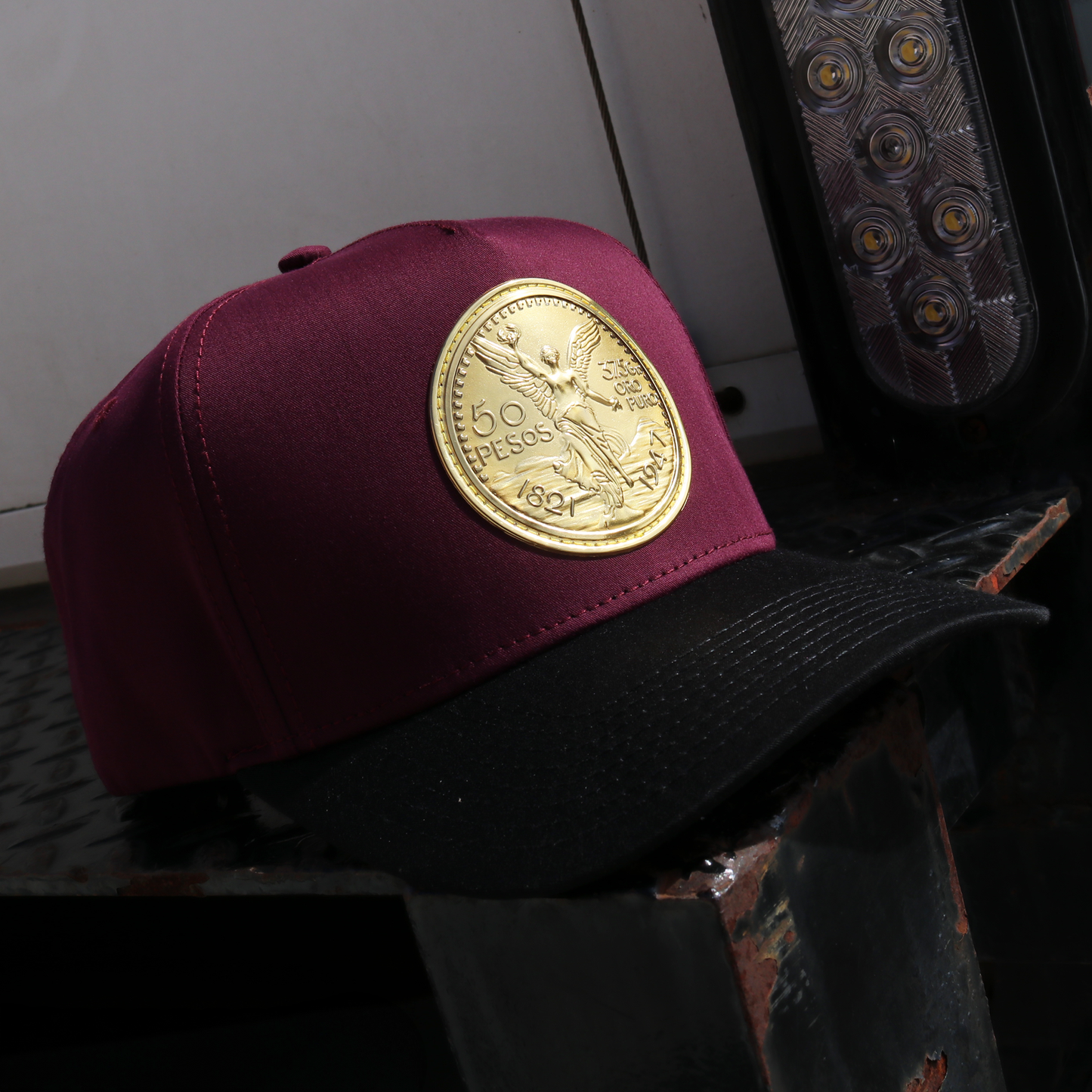 Cente Black/Maroon AVC hat / gorra