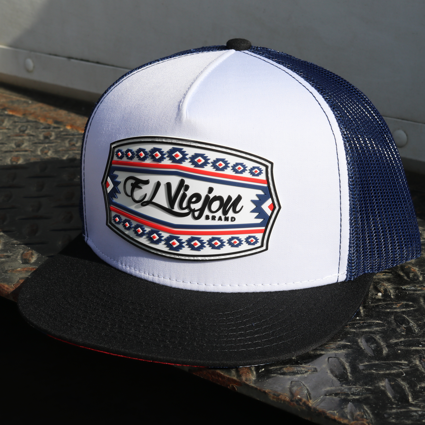 Comanche Black/White/Navy flat visor hat / gorra de visera plana