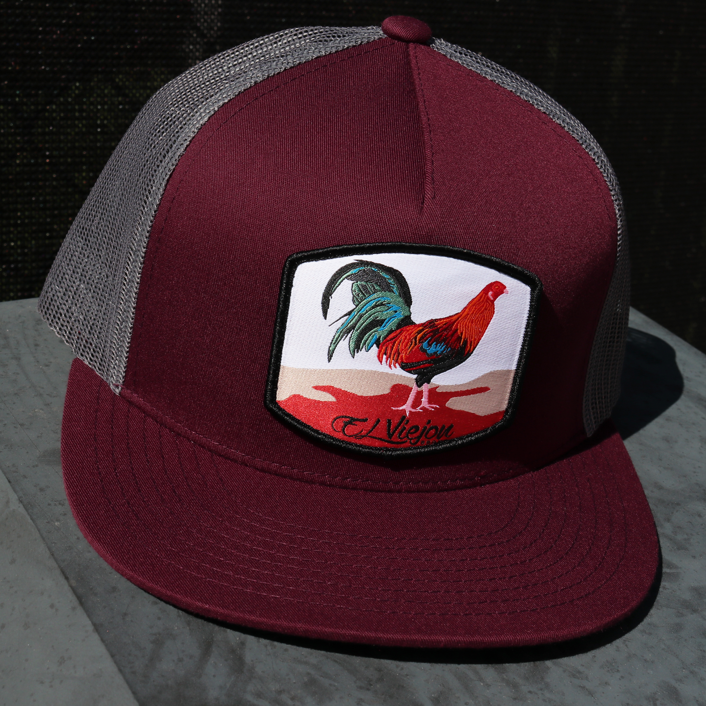 Gallo Maroon/Charcoal flat visor hat / gorra de visera plana