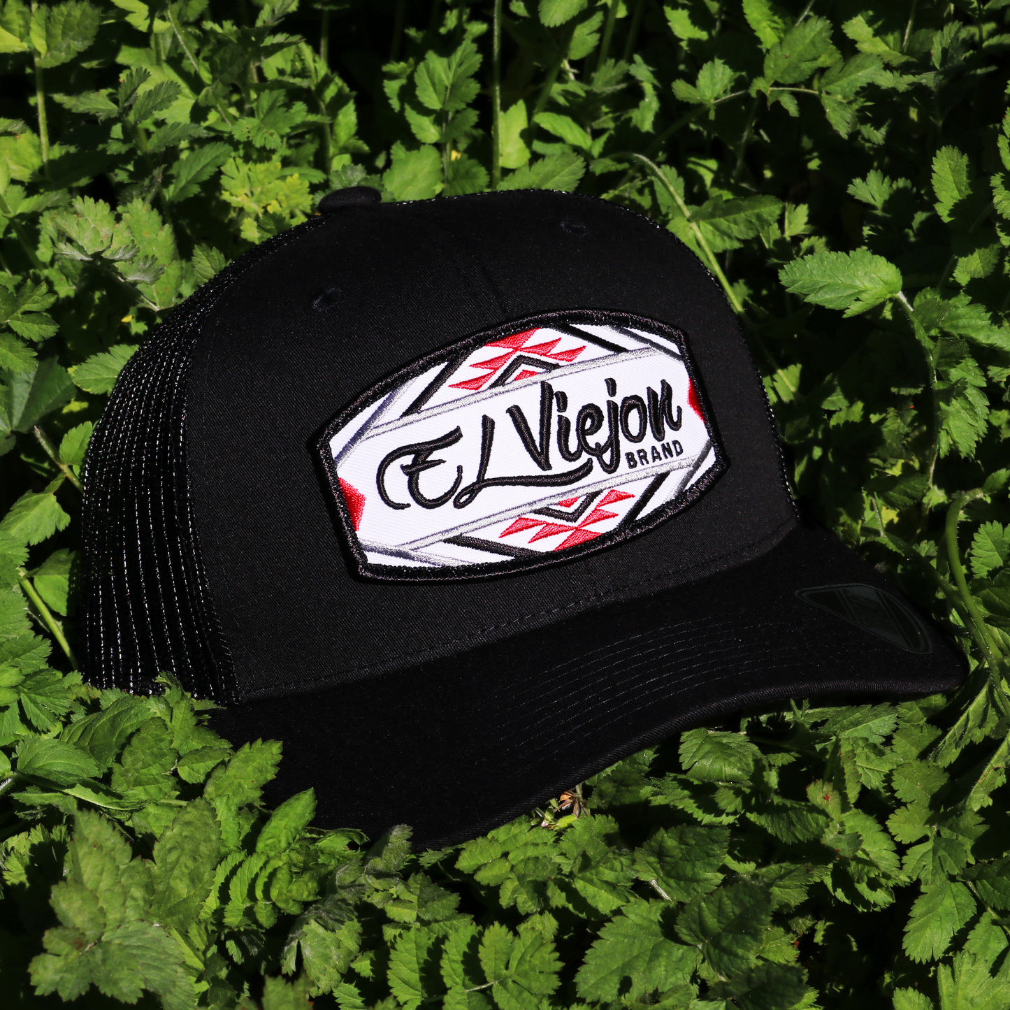 Navajo Black (Red Patch) classic visor hat / gorra de visera clasica