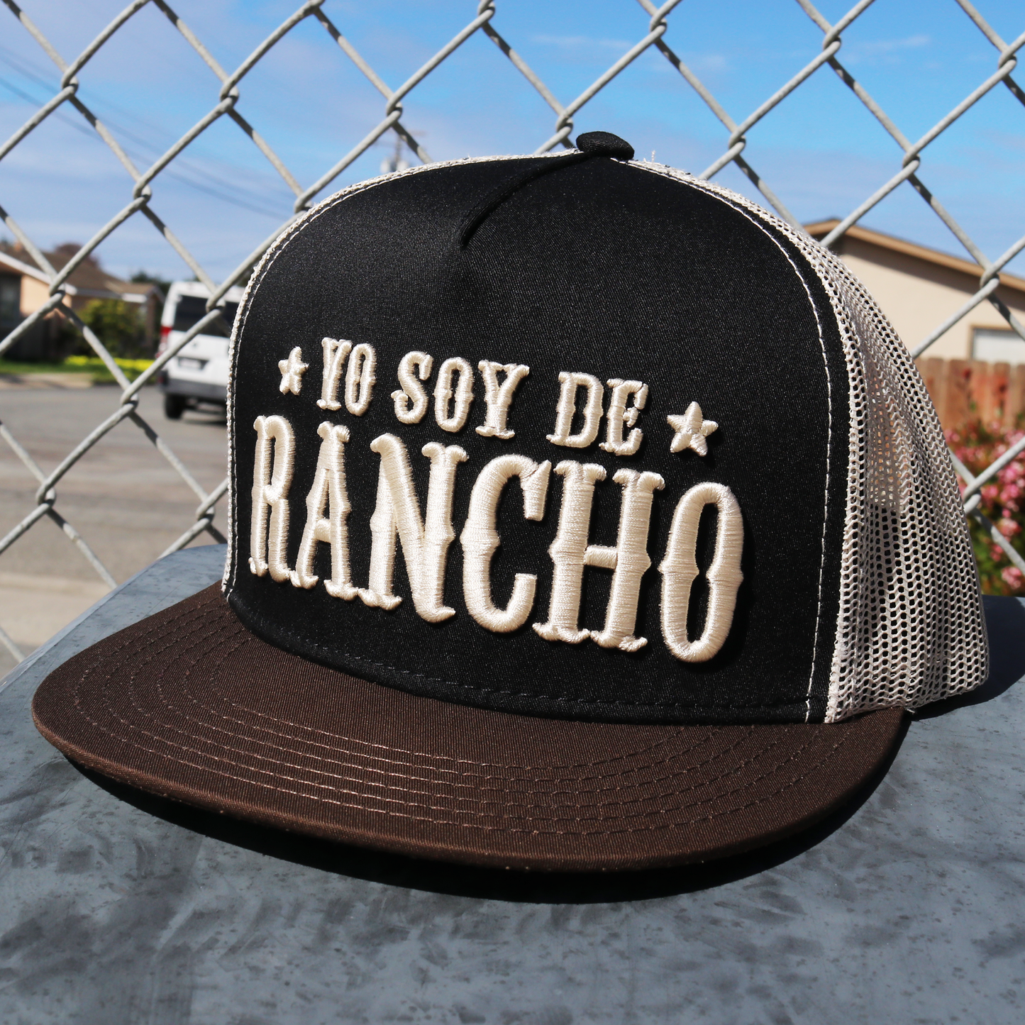 Yo Soy De Rancho Brown/Black/Tan flat visor hat / gorra de visera plana