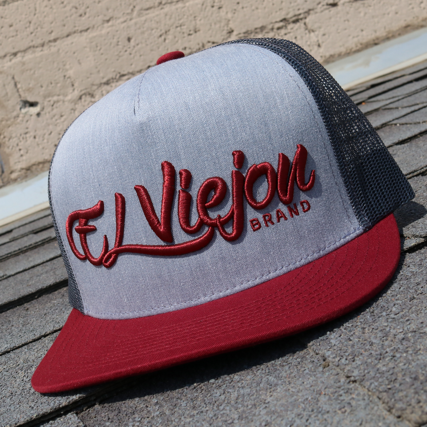 La Original Maroon/Heather/Grey flat visor hat / gorra de visera plana