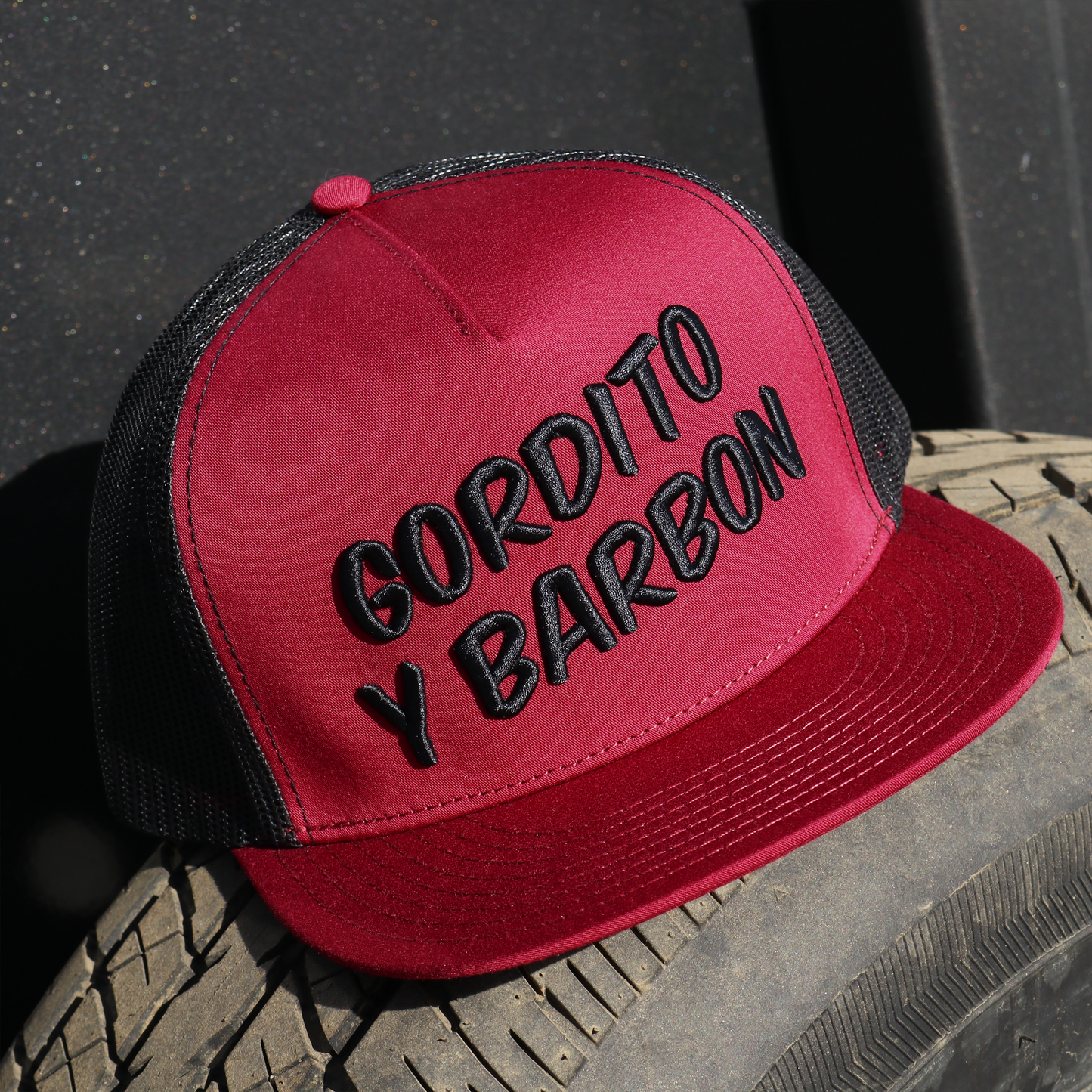 Gordito Y Barbon Maroon/Black flat visor hat / gorra de visera plana