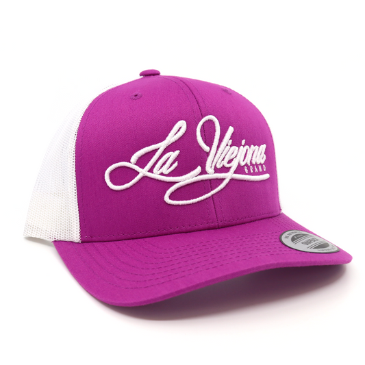 La Viejona Magenta/White classic visor hat / gorra de visera clasica