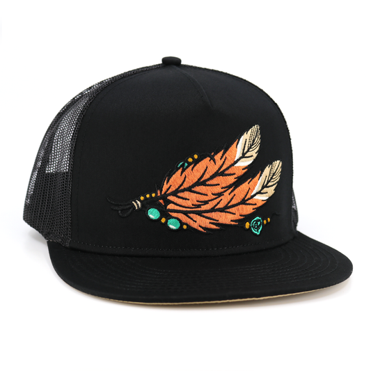 Dos Plumas Black flat visor hat / gorra de visera plana