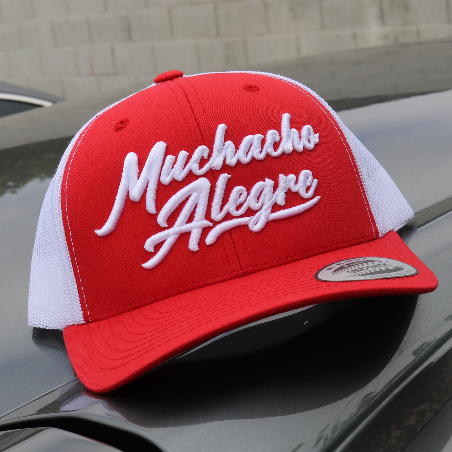 Muchacho Alegre Red/White classic visor hat / gorra de visera clasica