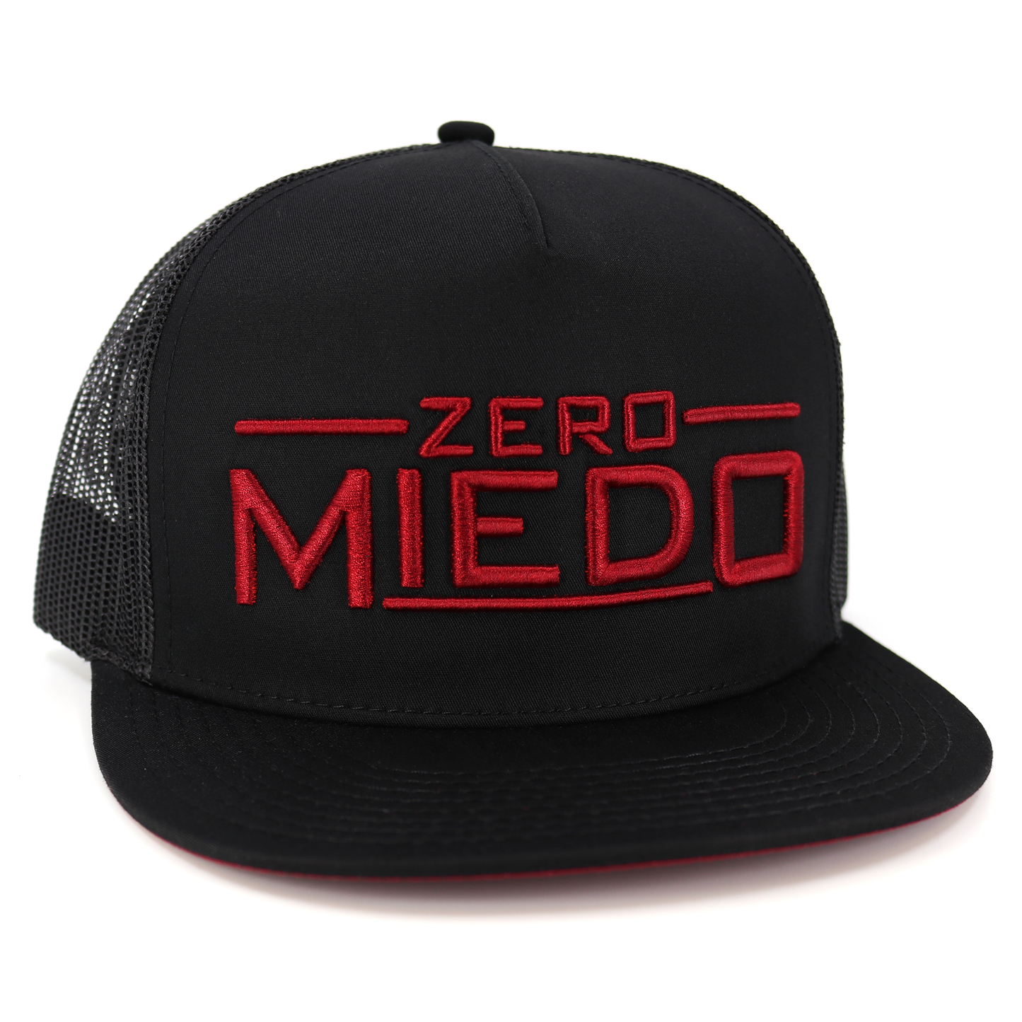 Zero Miedo black flat visor hat with red embroidered logo and black mesh back.