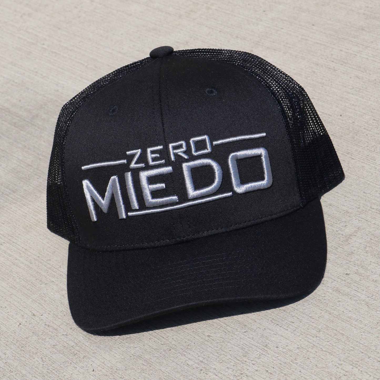 Zero Miedo Black classic visor hat / gorra de visera clasica