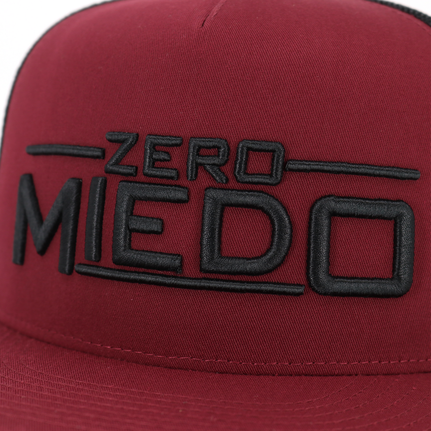 Zero Miedo Maroon/Black flat visor hat / gorra de visera plana