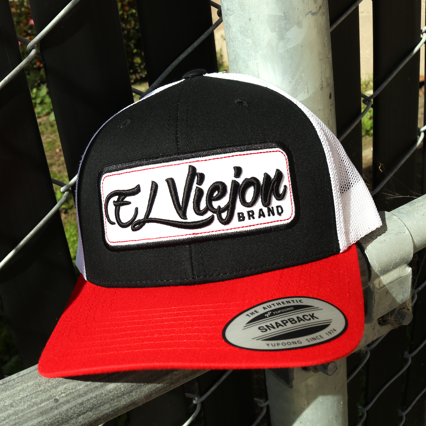 EVPatch Red/Black/White classic visor hat / gorra de visera clasica