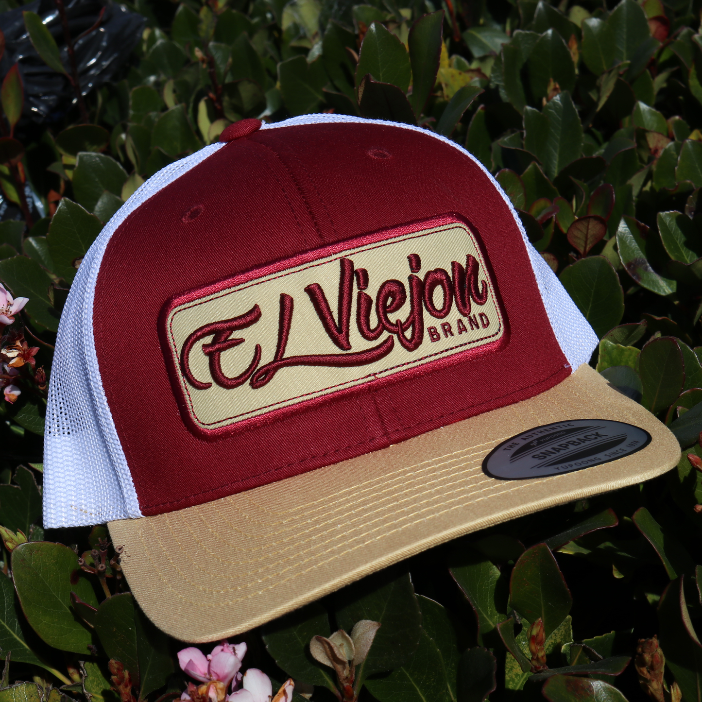 EVPatch Tan/Maroon/White classic visor hat / gorra de visera clasica